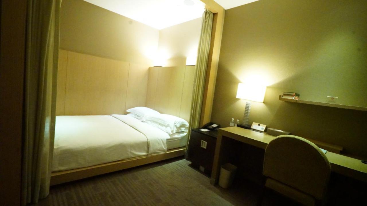 ซิตี้ สวีท - หนานสี Hotel ไทเป ภายนอก รูปภาพ
